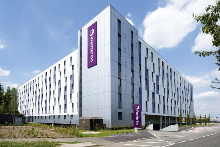 Premier Inn Heathrow Airport Terminal 4 Hotels Near London Heathrow